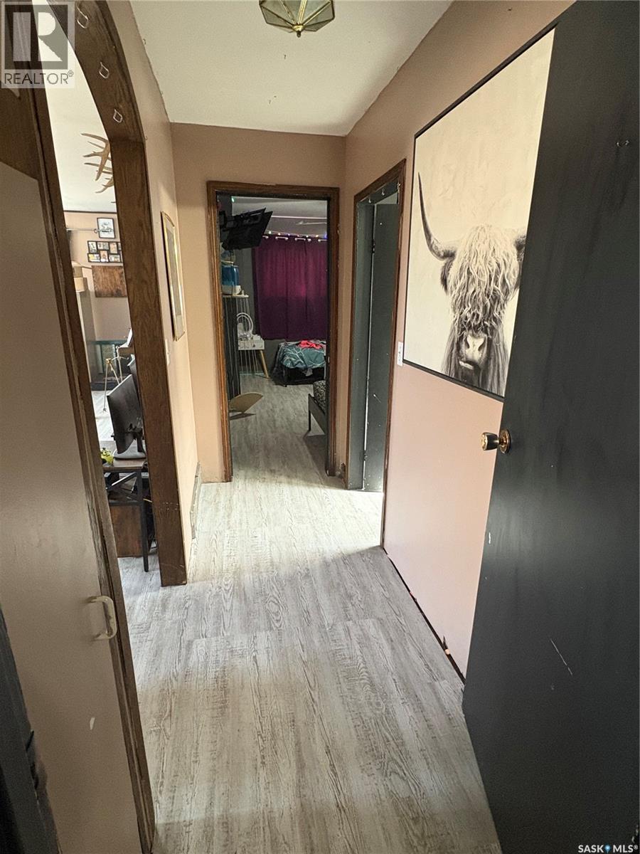 231 Eisenhower Street, Midale, Saskatchewan  S0C 1S0 - Photo 9 - SK043713
