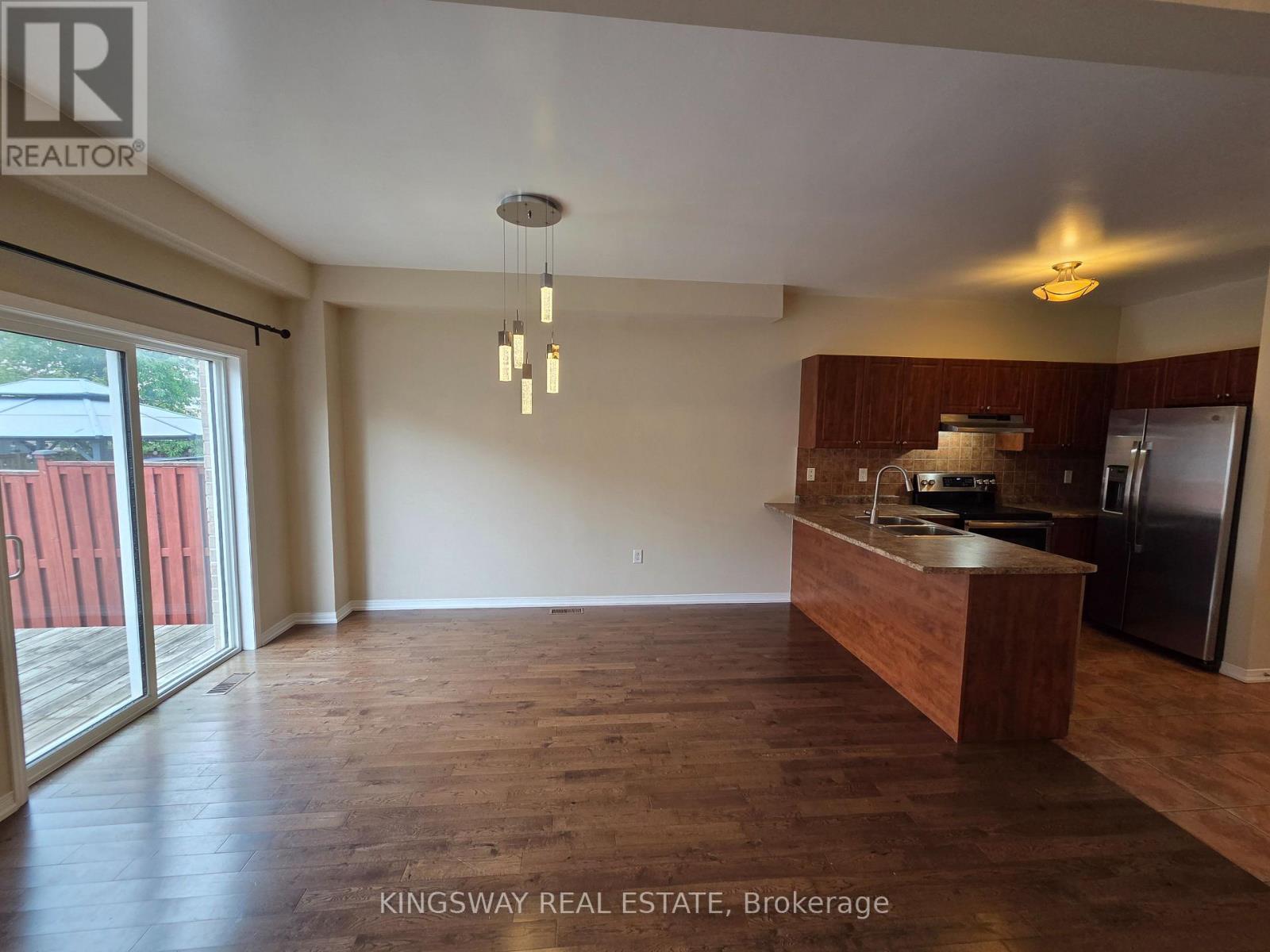 28 Tidemore Heights, Hamilton, Ontario  L8E 0B7 - Photo 10 - X13571712