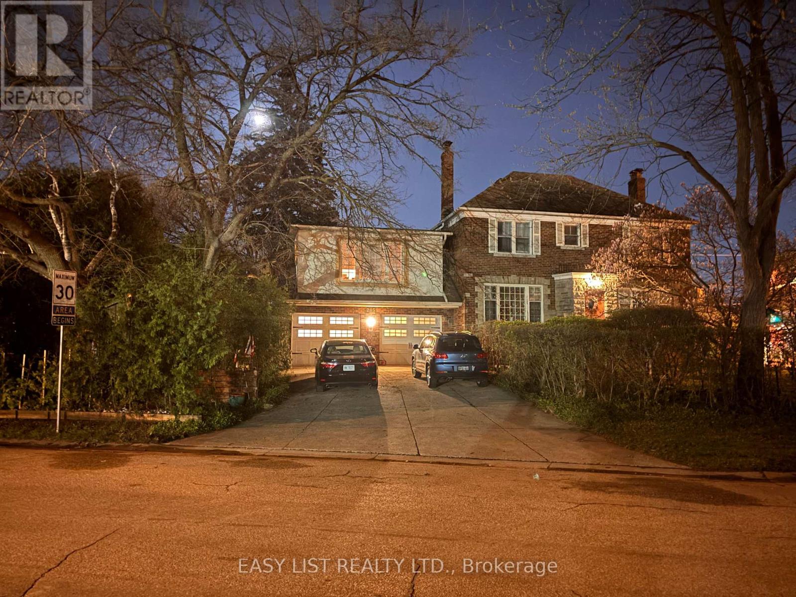 205 Ridley Boulevard, Toronto, Ontario  M5M 3M4 - Photo 5 - C13606346
