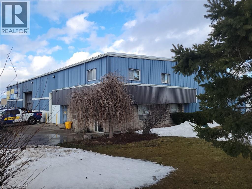15 WANLESS Court, Ayr, Ontario