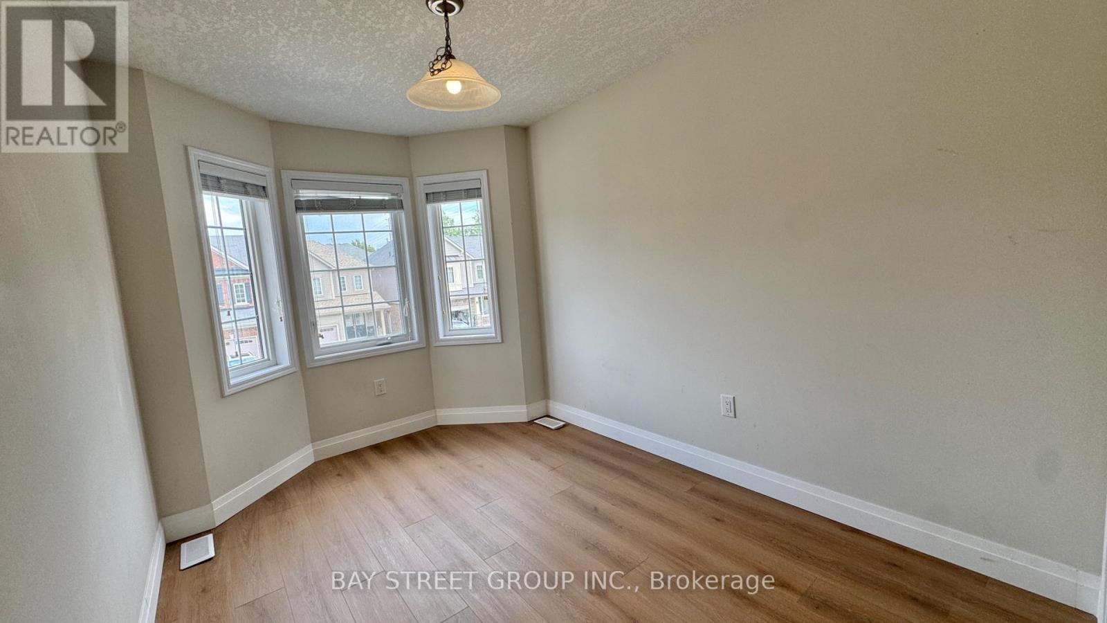 7735 Shadbush Lane, Niagara Falls, Ontario  L2H 3R3 - Photo 11 - X13586558