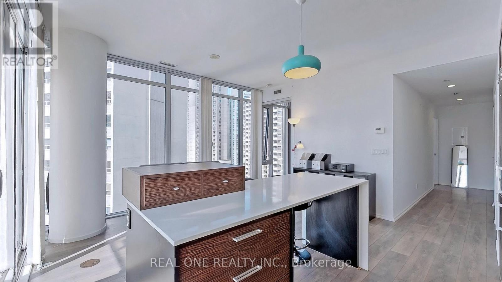 1004 - 75 St Nicholas Street, Toronto, Ontario  M4Y 0A5 - Photo 13 - C13607234