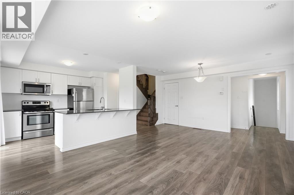 599 Goldenrod Lane, Kitchener, Ontario  N2R 0L7 - Photo 4 - 40840221