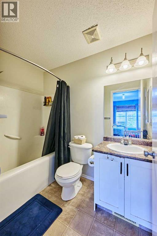 225 Elgin Gardens SE, Calgary, Alberta  T2Z 4T6 - Photo 39 - A2325031