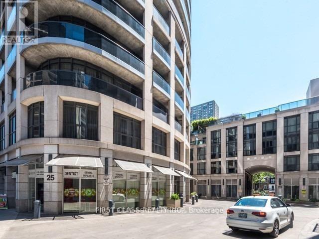 25 CARLTON STREET, Toronto, Ontario