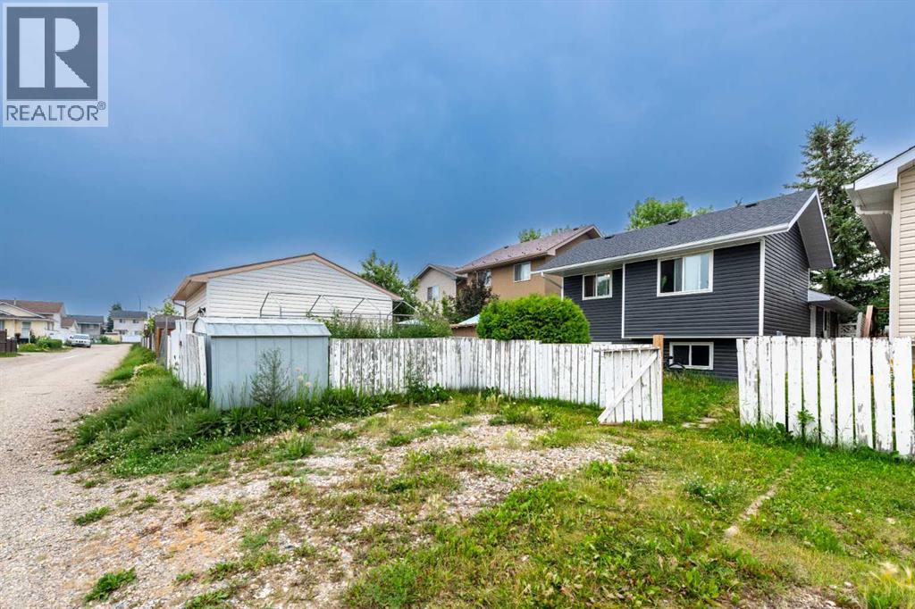 92 Martinwood Road NE, Calgary, Alberta  T3J 3H6 - Photo 28 - A2332219