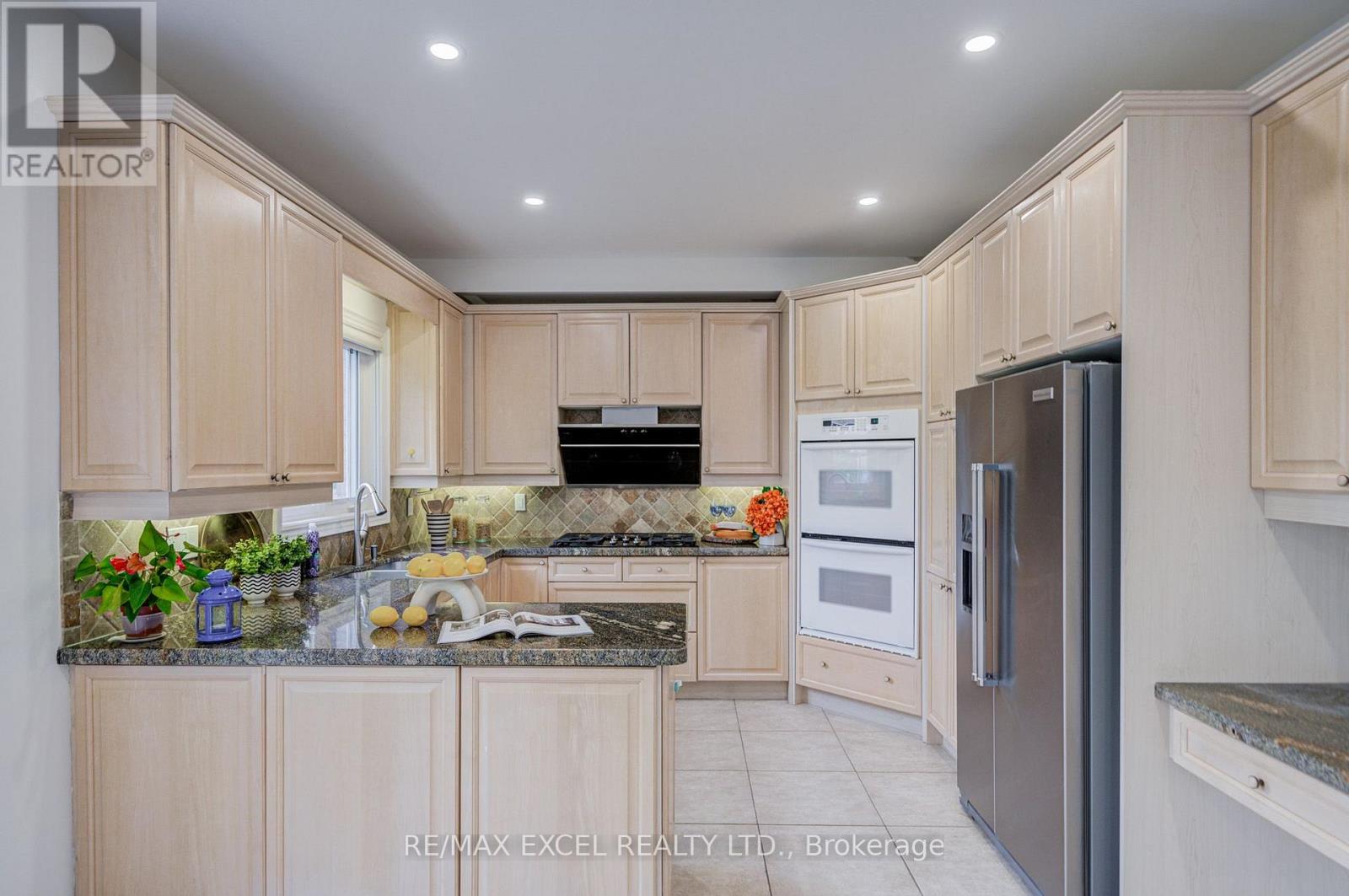 31 Pinewood Drive, Vaughan, Ontario  L4J 5P4 - Photo 19 - N13607264
