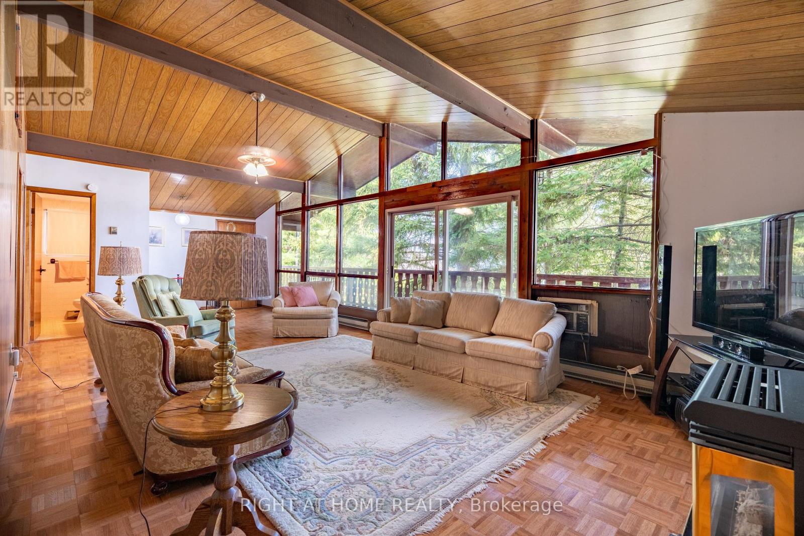 25 WILLIAM AVENUE, Wasaga Beach, Ontario