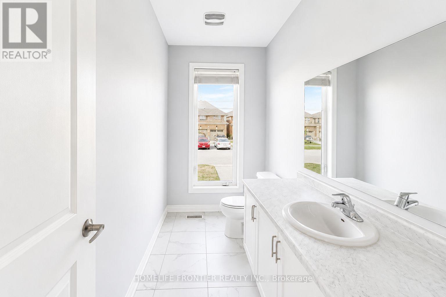 49 Ainslie Hill Crescent, Georgina, Ontario  L0E 1R0 - Photo 22 - N13594504
