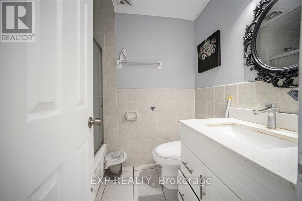 692 Huntington Ridge Drive, Mississauga, Ontario  L5R 1Z5 - Photo 30 - W13607286