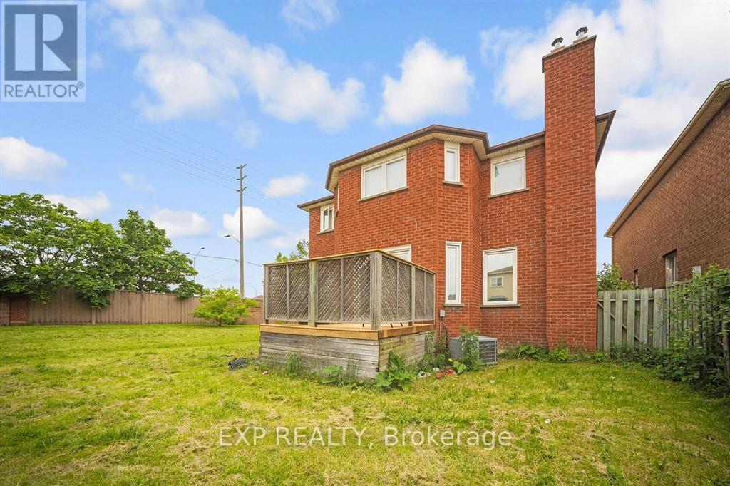 692 Huntington Ridge Drive, Mississauga, Ontario  L5R 1Z5 - Photo 33 - W13607286