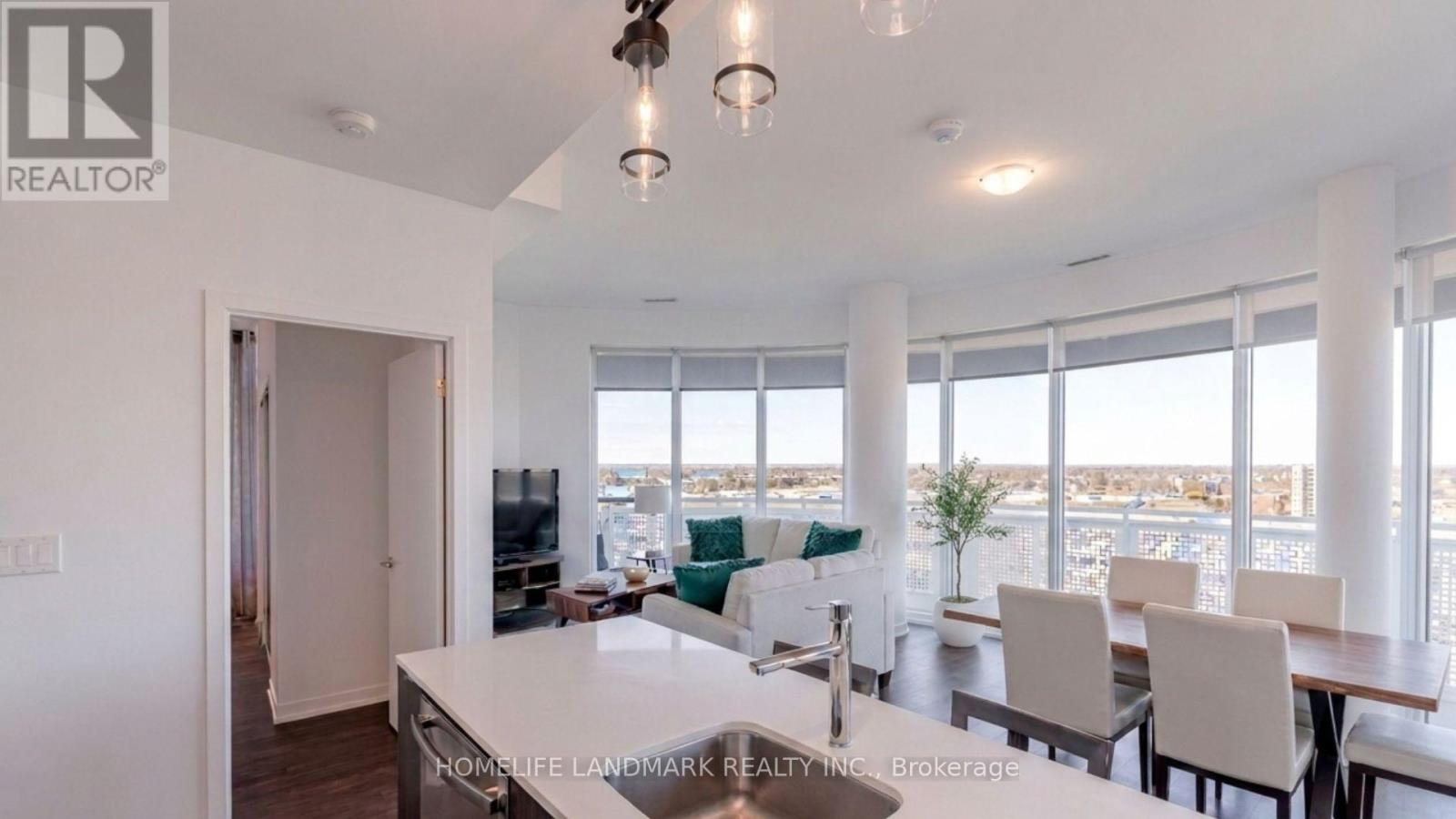 905 - 2520 Eglinton Avenue W, Mississauga, Ontario  L5M 0Y4 - Photo 3 - W13607292