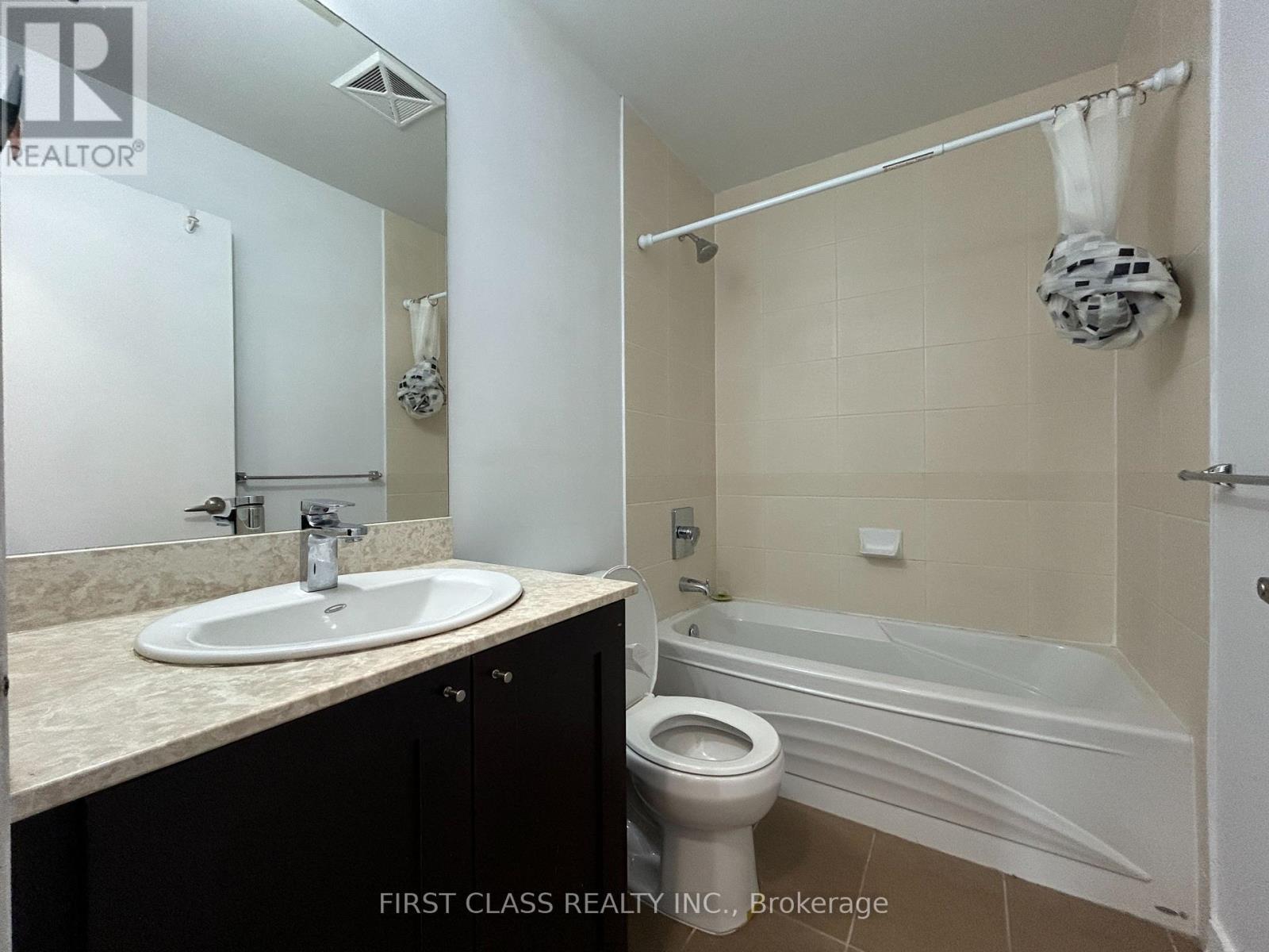 4407 - 4070 Confederation Parkway, Mississauga, Ontario  L5B 0G9 - Photo 17 - W13607312