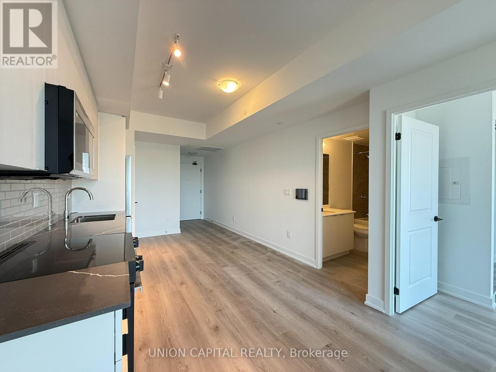 2408 - 2075 Lakeshore Road, Burlington, Ontario  L7R 0H3 - Photo 8 - W13607314
