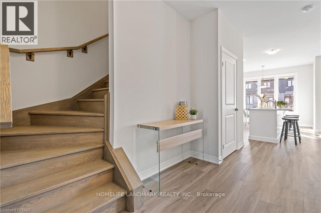 7129 Parsa Street, Niagara Falls, Ontario  L2H 3T2 - Photo 2 - X13607308
