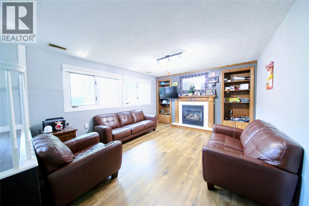 883 Assiniboine Crescent, Sarnia, Ontario  N7T 7N7 - Photo 11 - 26017992
