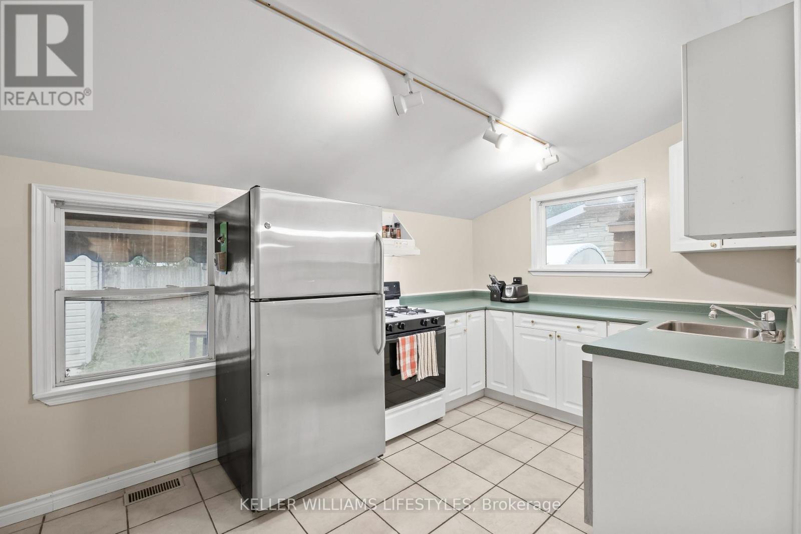 6 Ward Street, London East, Ontario  N5Z 1B8 - Photo 13 - X13607390