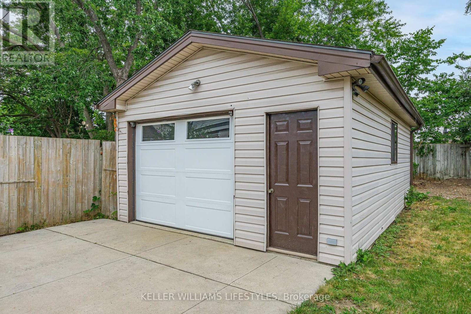 6 Ward Street, London East, Ontario  N5Z 1B8 - Photo 27 - X13607390