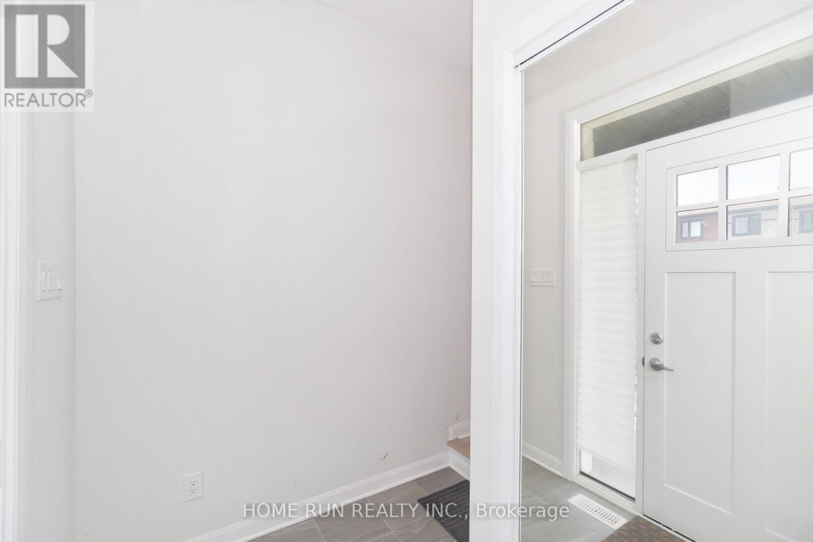 63 Natare Place, Ottawa, Ontario  K2T 0P3 - Photo 2 - X13607348