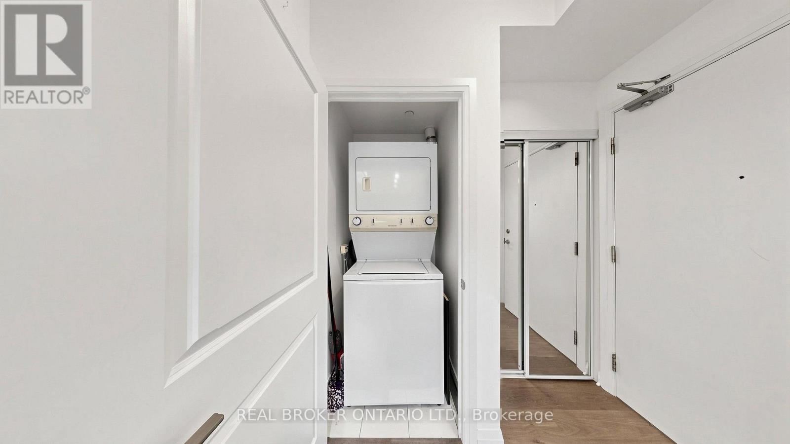 801 - 55 Oneida Crescent, Richmond Hill (Langstaff), Ontario  L4B 0E8 - Photo 34 - N13607332