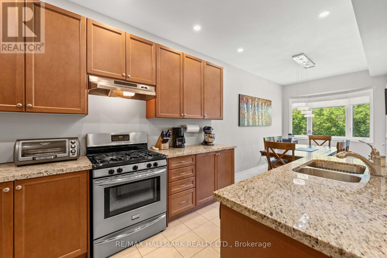 15 Gamble Glen Crescent, Richmond Hill, Ontario  L4S 2T3 - Photo 11 - N13607372