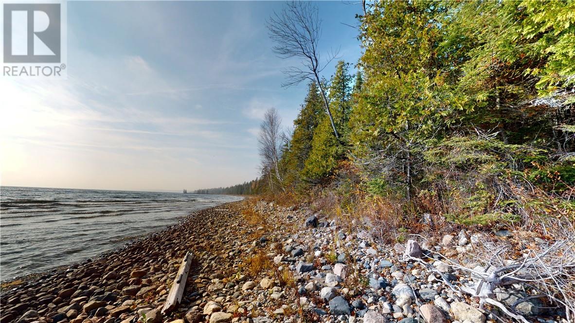 7 Sandy Point, Manitowaning, Ontario  P0P 1N0 - Photo 2 - 2129449