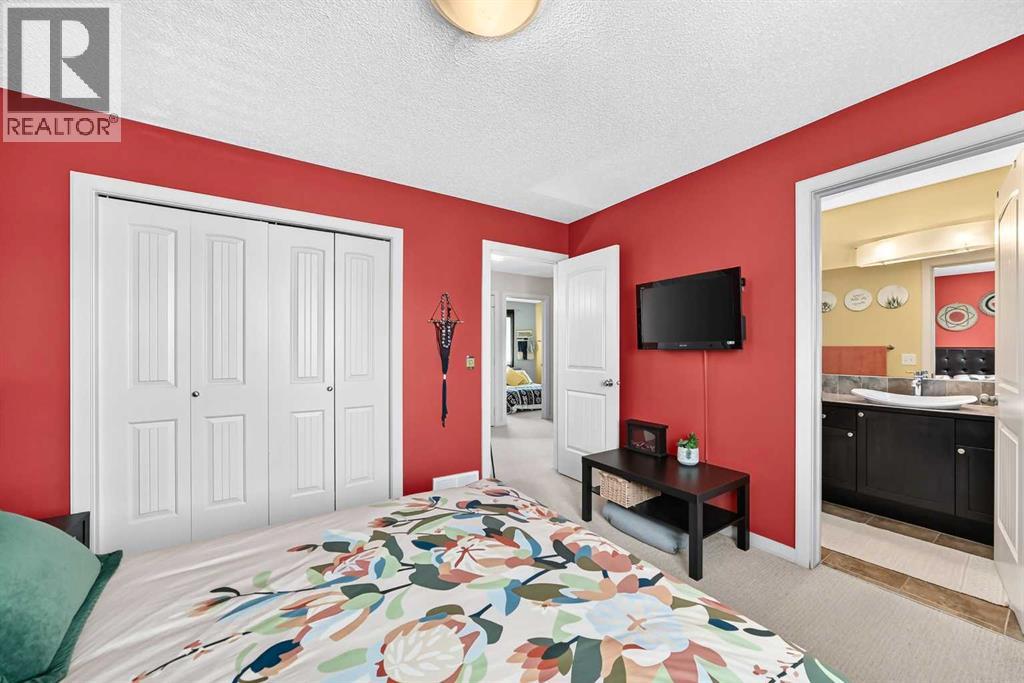 7 Crystal Shores Heights, Okotoks, Alberta  T1S 2K9 - Photo 16 - A2331872