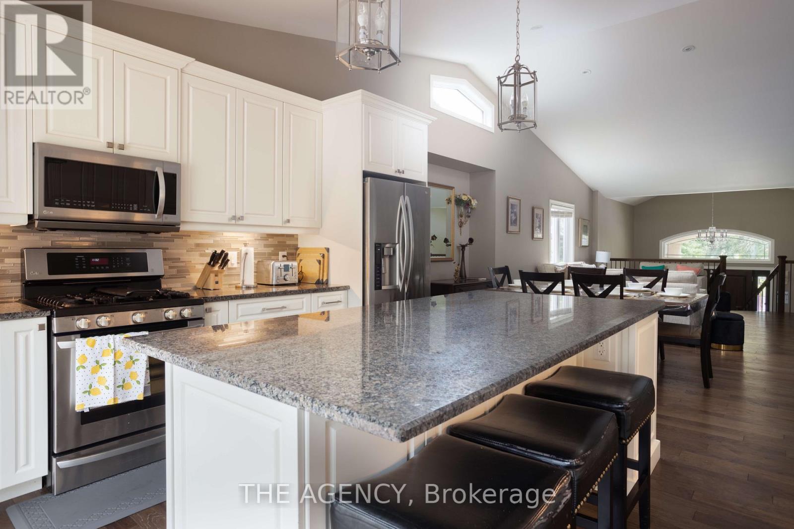 6737 Culp Street, Niagara Falls, Ontario  L2G 2C5 - Photo 6 - X13607344