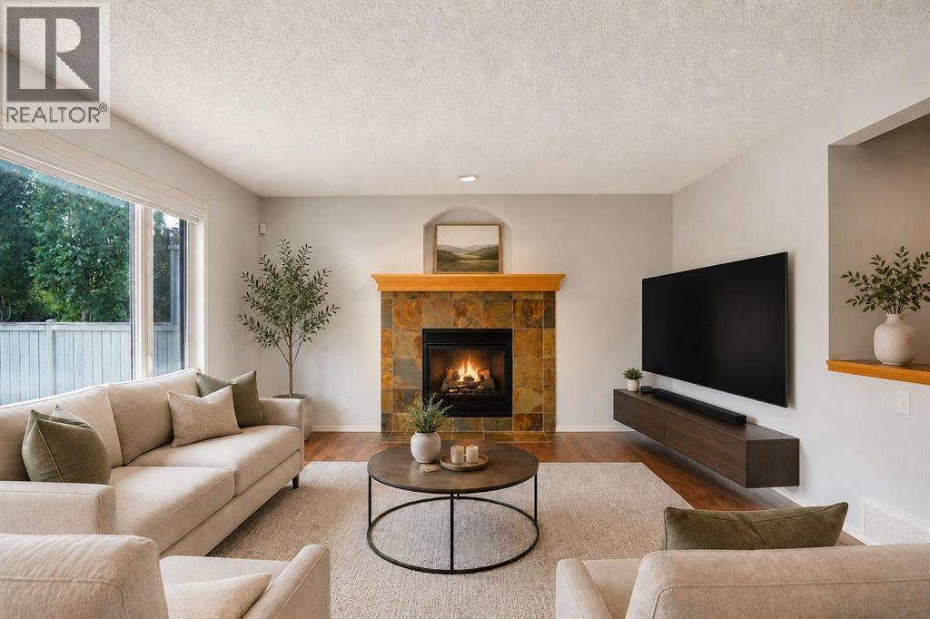 101 Royal Oak Crescent NW, Calgary, Alberta  T3G 4Y7 - Photo 11 - A2332440
