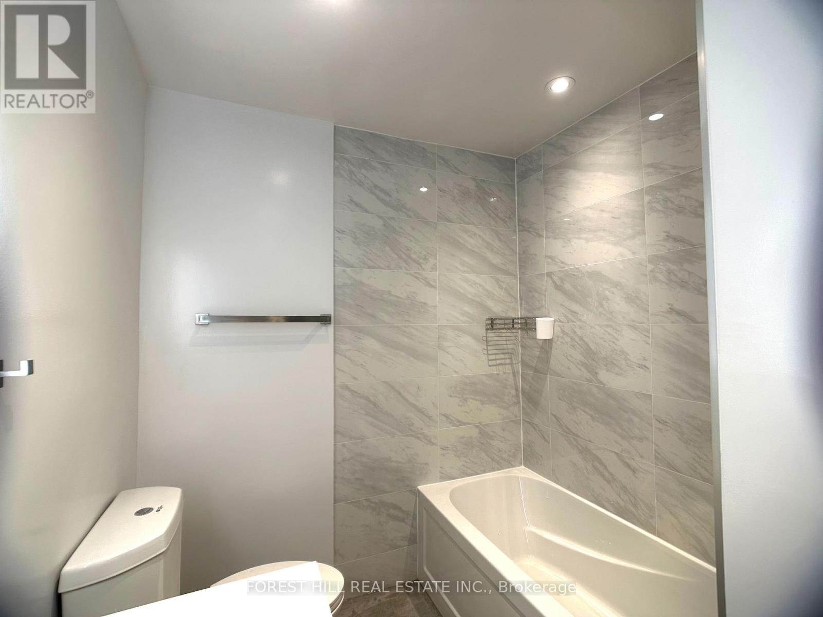 #2 - 443 WILSON AVENUE Toronto (Clanton Park), ON M3H 1T5