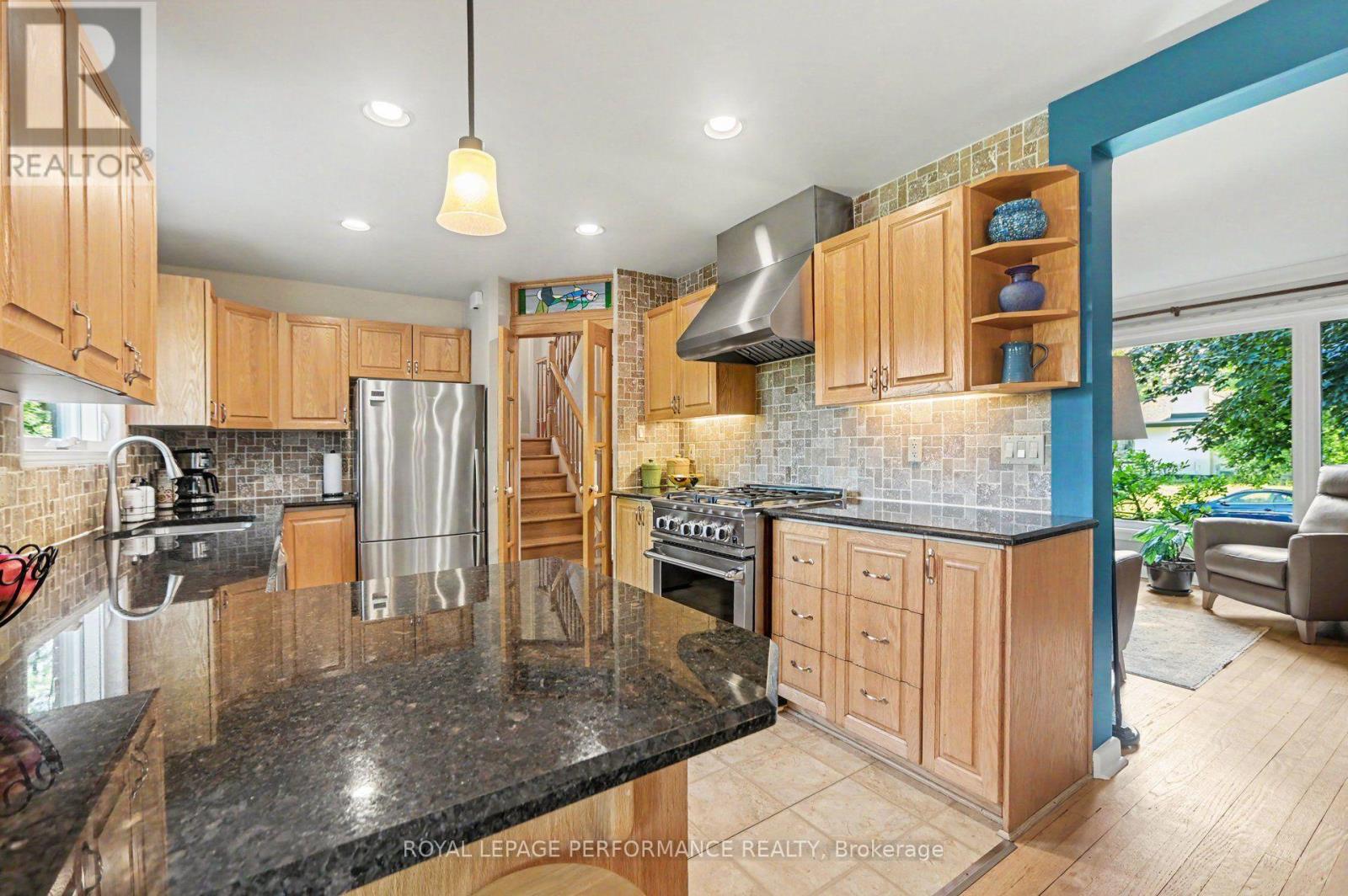1208 Cline Crescent, Ottawa, Ontario  K2C 2P2 - Photo 12 - X13607416