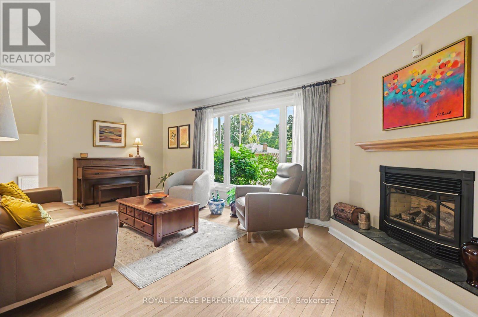 1208 Cline Crescent, Ottawa, Ontario  K2C 2P2 - Photo 4 - X13607416