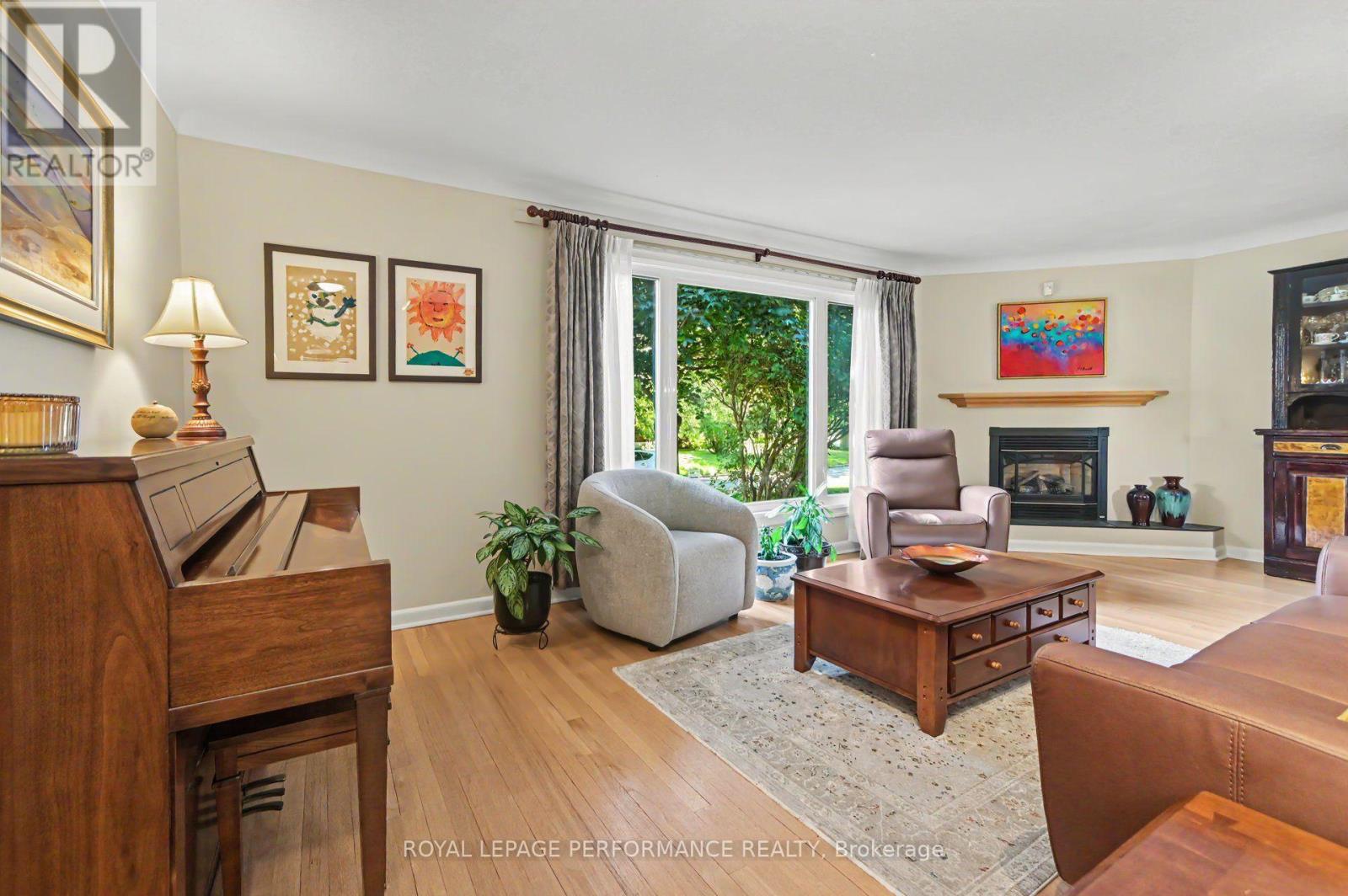 1208 Cline Crescent, Ottawa, Ontario  K2C 2P2 - Photo 5 - X13607416