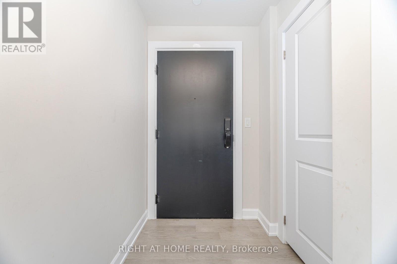 1808 - 3220 William Coltson Avenue, Oakville, Ontario  L6H 7X9 - Photo 7 - W13607396
