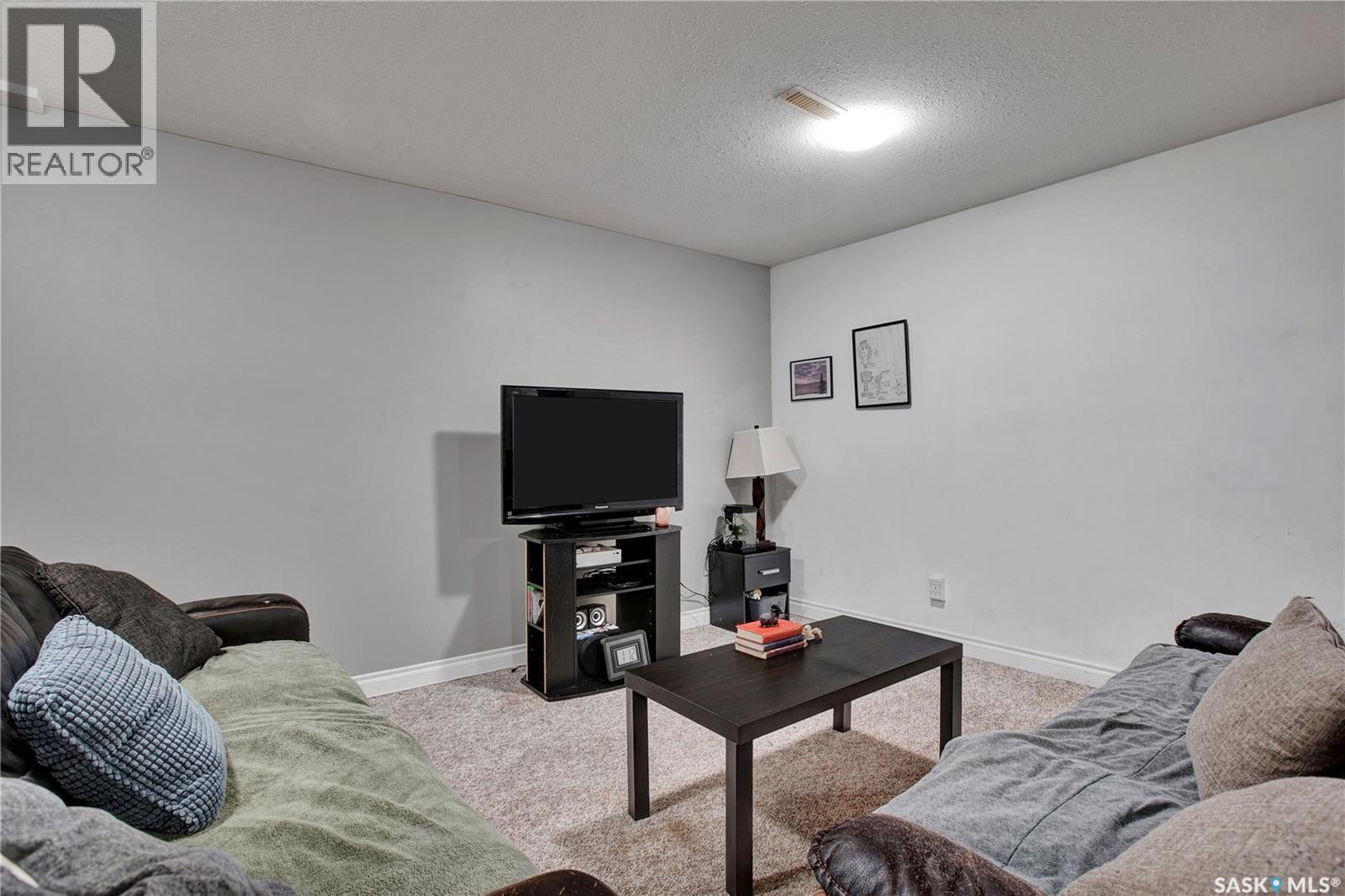 506 4th Avenue, Warman, Saskatchewan  S0K 4S0 - Photo 20 - SK043596