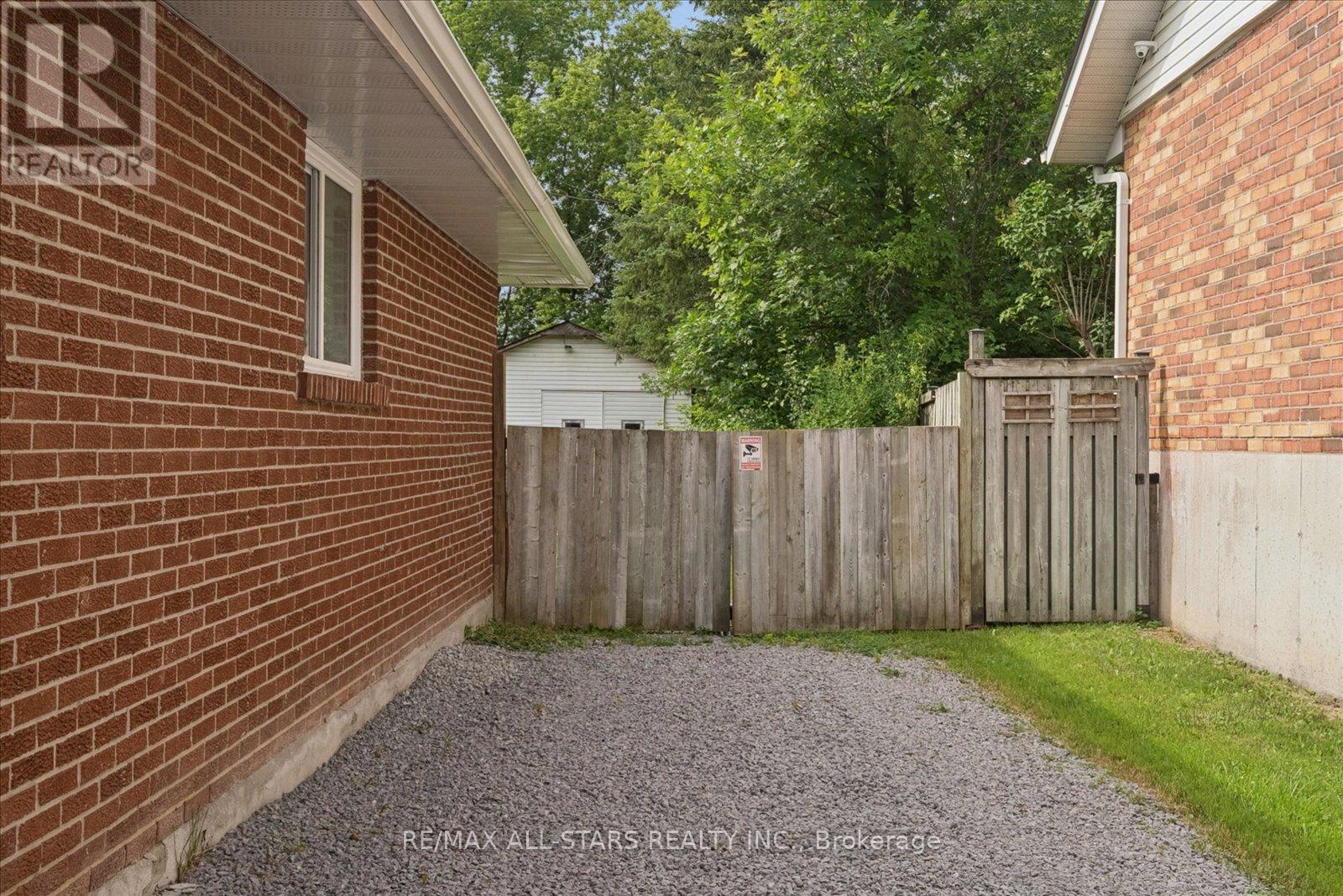 340 Walter Drive, Georgina, Ontario  L4P 3A7 - Photo 32 - N13505488