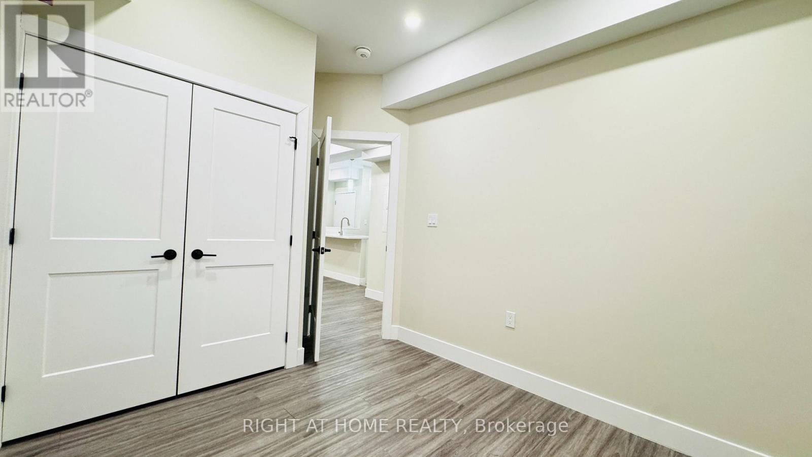 Back Unit - 346 Ashland Avenue, London East, Ontario  N5W 4E8 - Photo 9 - X13607524