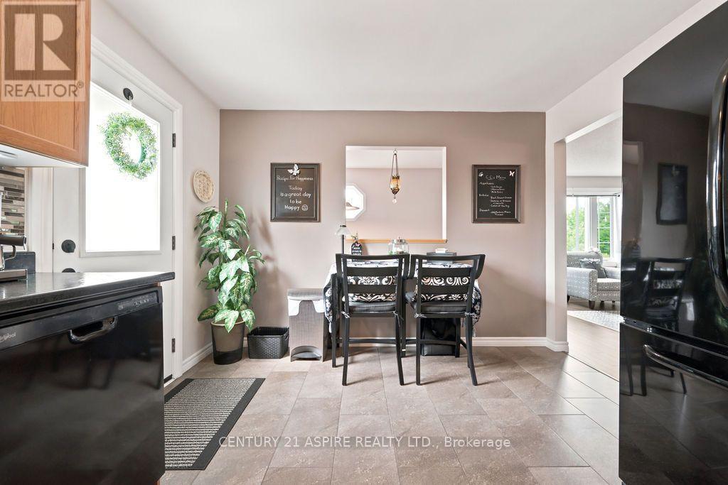 3 Highland Park Drive, Petawawa, Ontario  K8H 3S2 - Photo 17 - X13607504