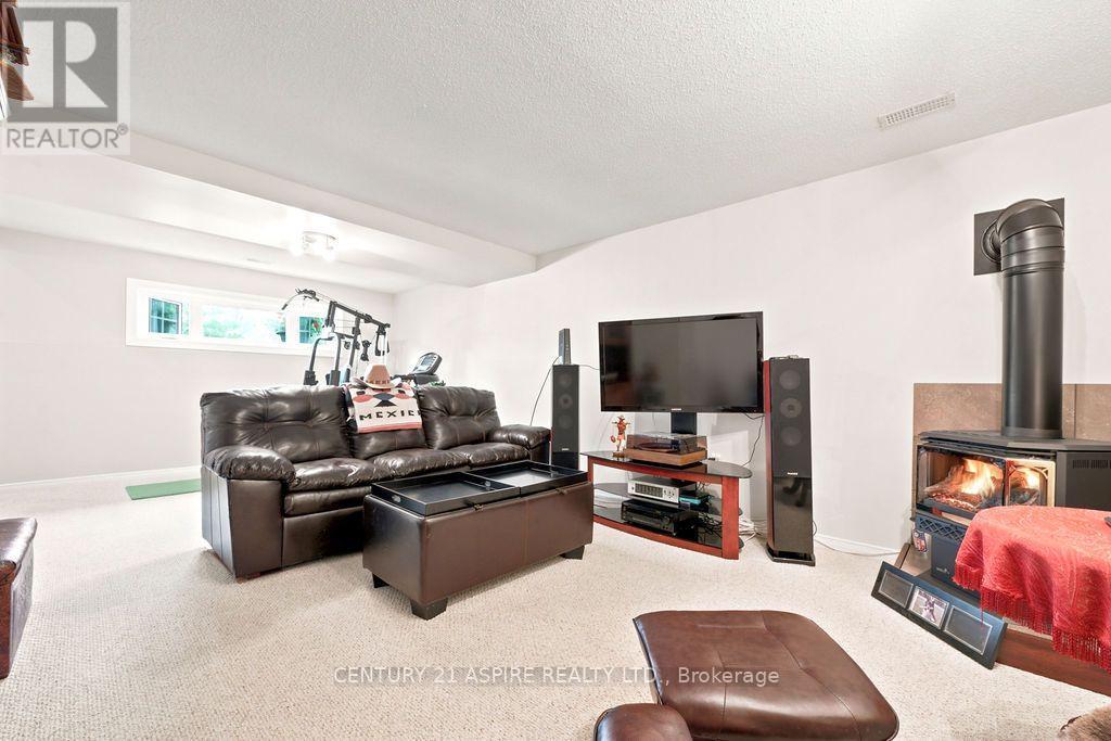 3 Highland Park Drive, Petawawa, Ontario  K8H 3S2 - Photo 30 - X13607504