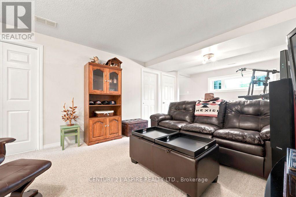 3 Highland Park Drive, Petawawa, Ontario  K8H 3S2 - Photo 31 - X13607504