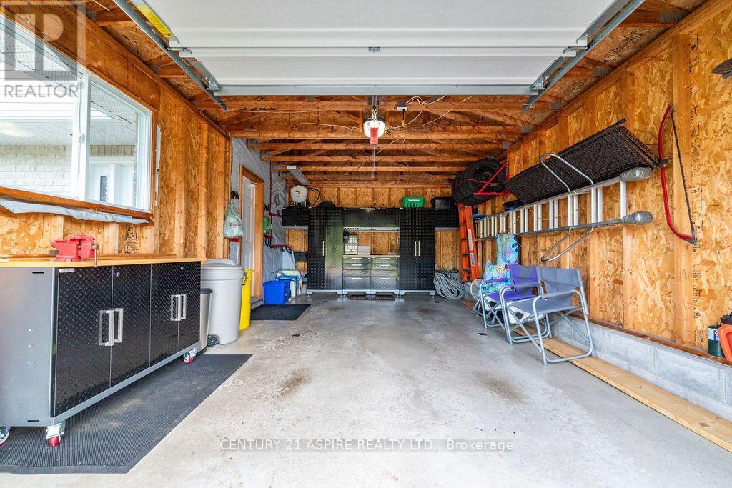 3 Highland Park Drive, Petawawa, Ontario  K8H 3S2 - Photo 39 - X13607504