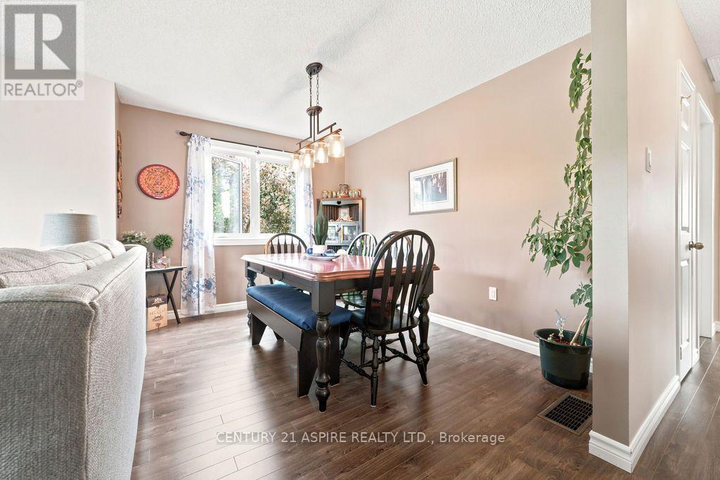 3 Highland Park Drive, Petawawa, Ontario  K8H 3S2 - Photo 9 - X13607504