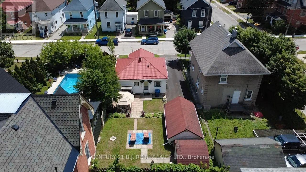 124 Mary Street, Orillia, Ontario  L3V 3E2 - Photo 30 - S13591868