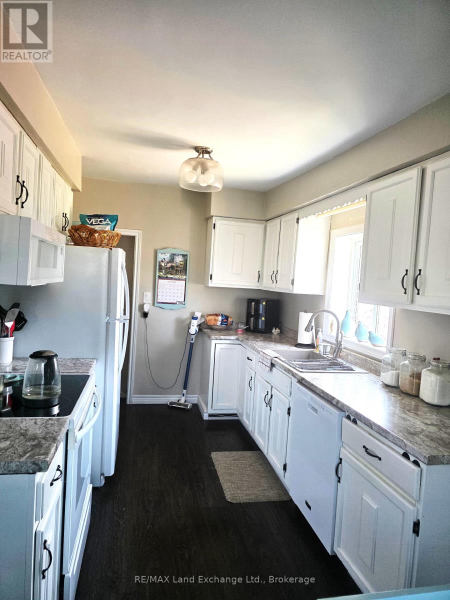 265 Queen Street, Kincardine, Ontario  N2Z 2S6 - Photo 10 - X13607506