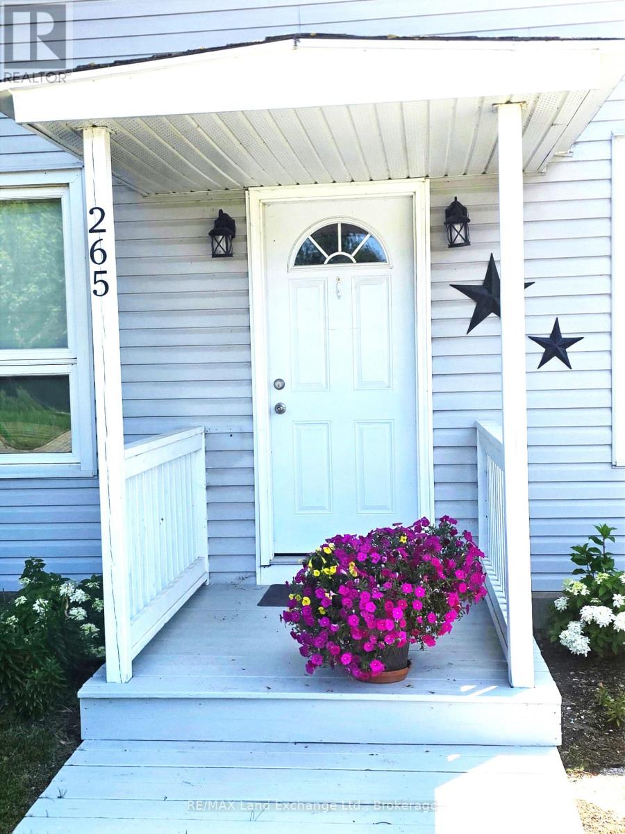 265 Queen Street, Kincardine, Ontario  N2Z 2S6 - Photo 2 - X13607506