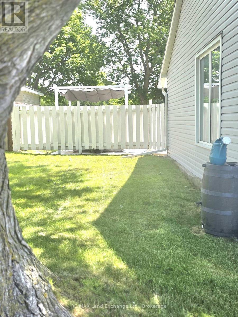 265 Queen Street, Kincardine, Ontario  N2Z 2S6 - Photo 3 - X13607506