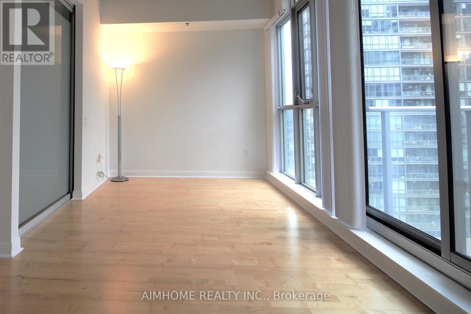 2208 - 375 King Street, Toronto, Ontario  M5V 1K1 - Photo 12 - C13607526