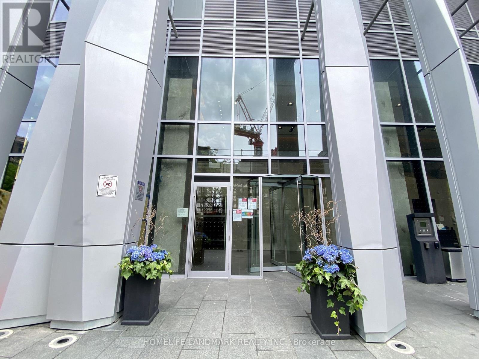 601 - 1 Yorkville Avenue, Toronto, Ontario  M4W 0B1 - Photo 16 - C13607578