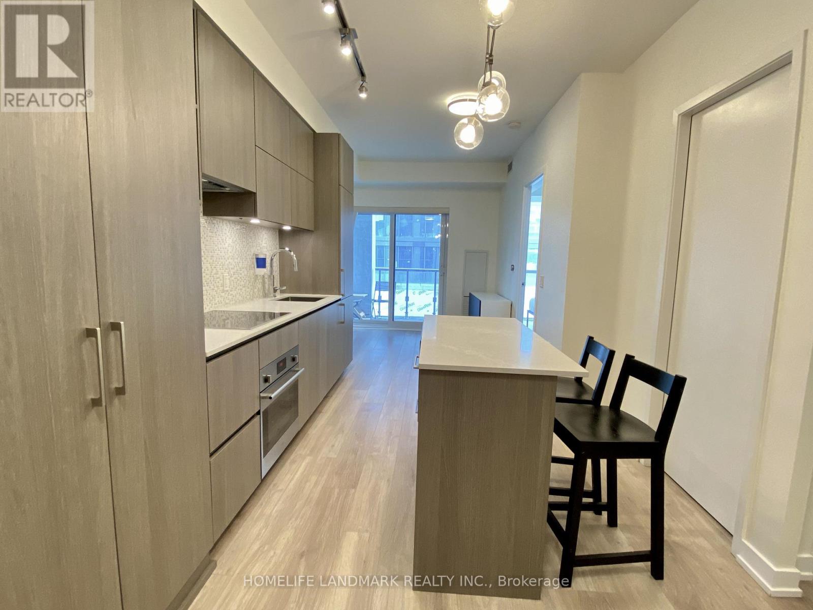 601 - 1 Yorkville Avenue, Toronto, Ontario  M4W 0B1 - Photo 2 - C13607578