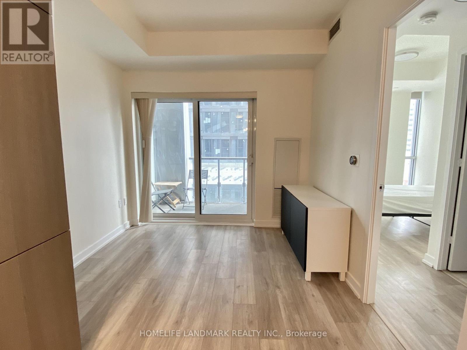 601 - 1 Yorkville Avenue, Toronto, Ontario  M4W 0B1 - Photo 4 - C13607578